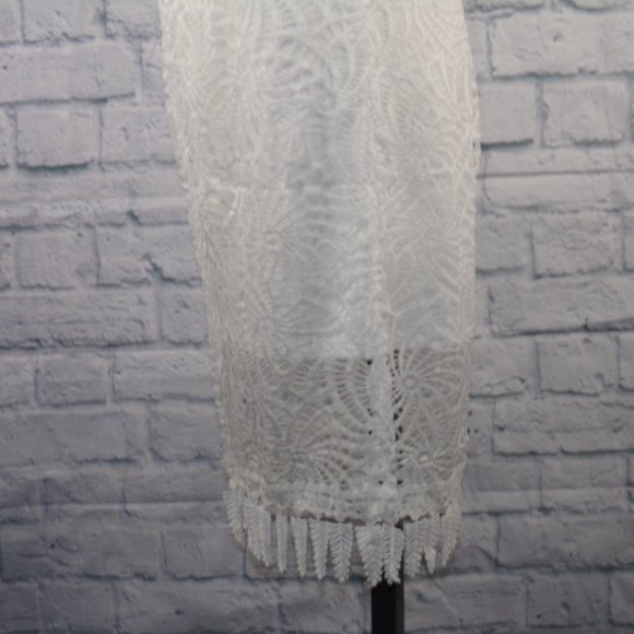 Embroidered Lace 2pc Skirt Set. - Picture 4 of 14